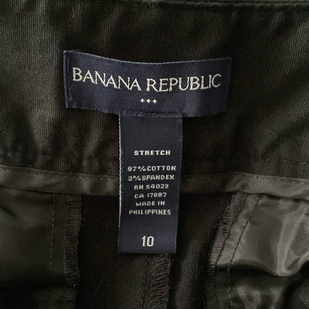 Banana Republic Bermuda Shorts Capris - Size 12 - EUC - Picture 3 of 5
